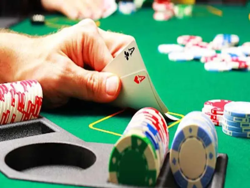 Những ưu đãi hấp dẫn khi chơi Poker tại SM66