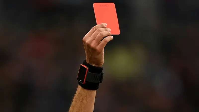 Luật thẻ đỏ ở giải FIFA